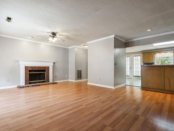 5th image of 2568 Chandalar Ln