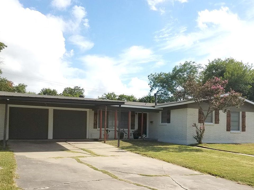 1st image of 331 Teakwood Ln