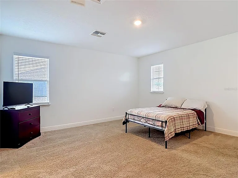 792 Hyperion Dr — Photo 35