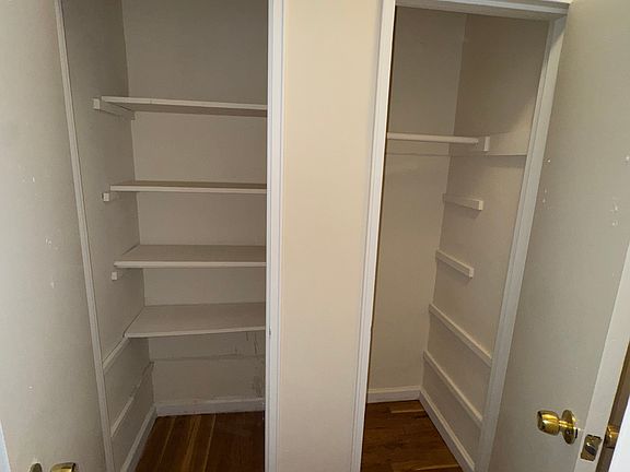 4th image of 140-66 Burden Cres #5J