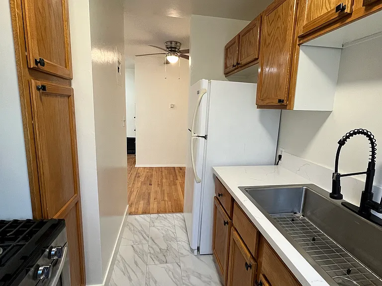 2307 Kenmere Ave — Photo 8