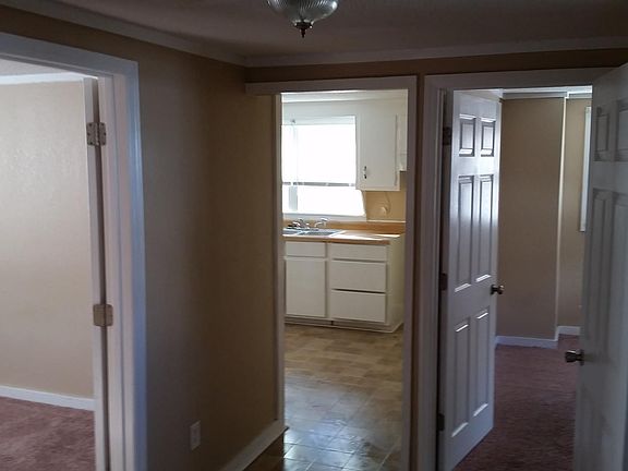 4th image of 104 Joyner St