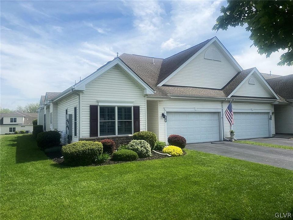 1st image of 25 Moor Dr