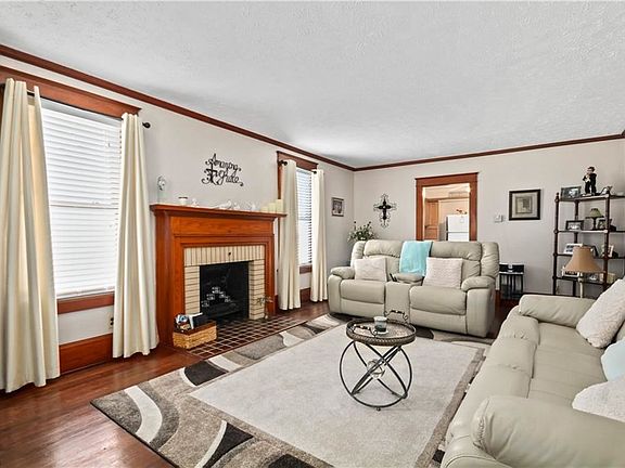3rd image of 664 S Union Ave