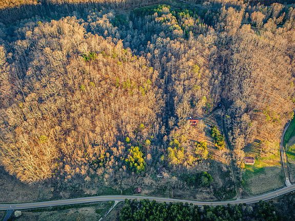 4th image of 7389 Lone Star Rd