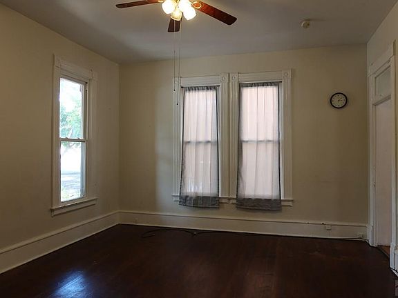 5th image of 310 Broadway Ave