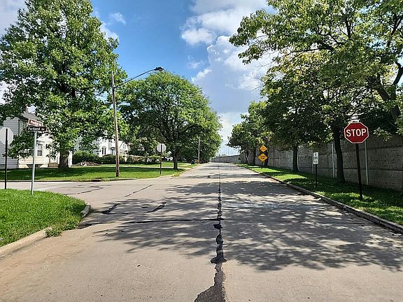 4th image of 19619 Preston Rd