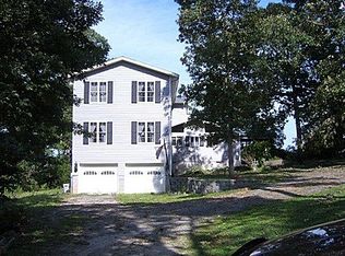 97 Dock Rd, Lancaster, VA 22503