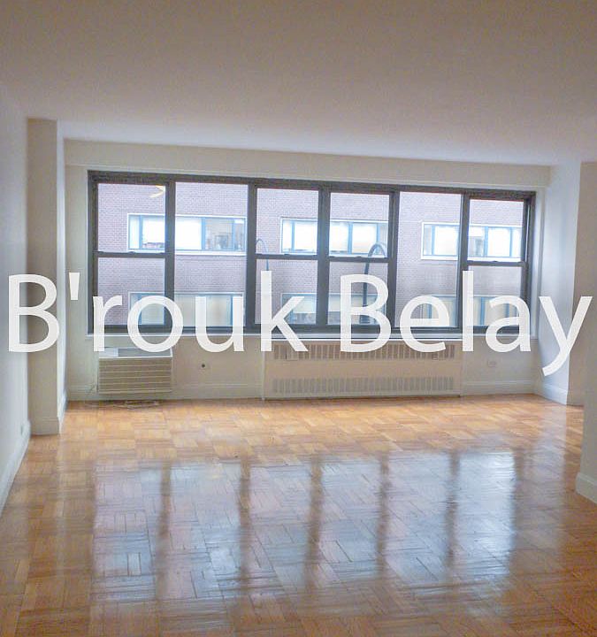 1st image of 155 4th Ave #4