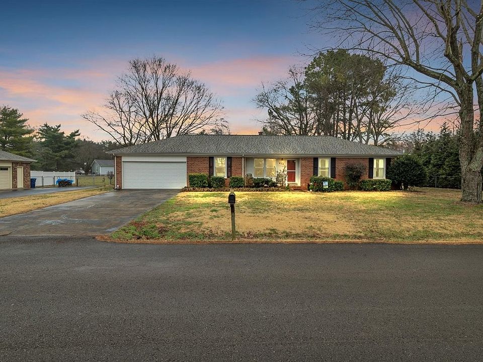 1st image of 452 Campfire Dr