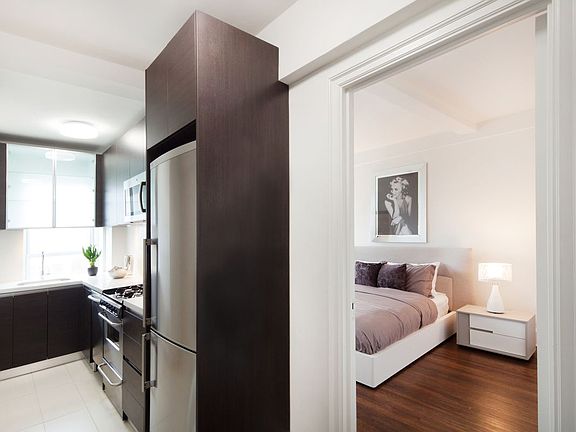 4th image of 501 W 113th St APT 1104