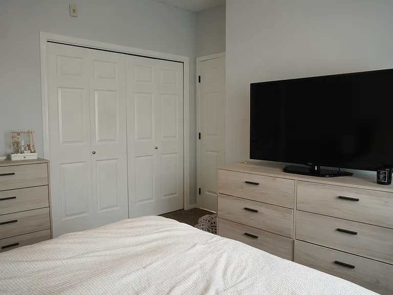 1805 SW White Birch Cir #13 — Photo 11
