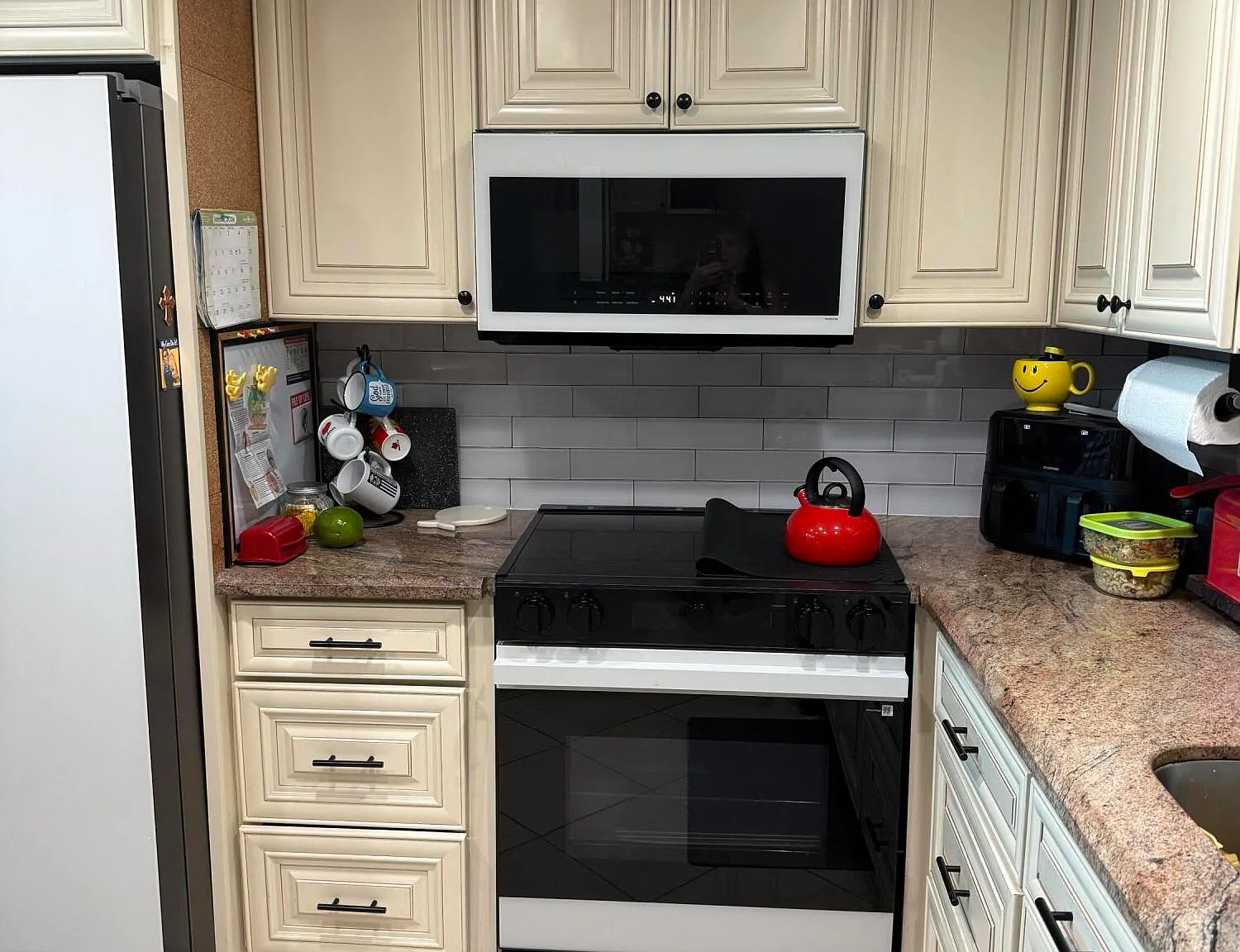 2901 Victoria Circle — Photo 3