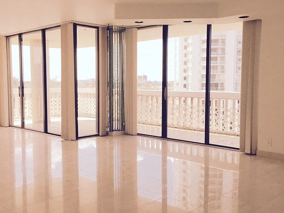 3rd image of 19355 Turnberry Way APT 6D