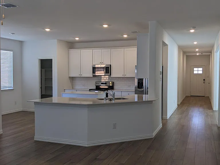 Kitchen & Foyer