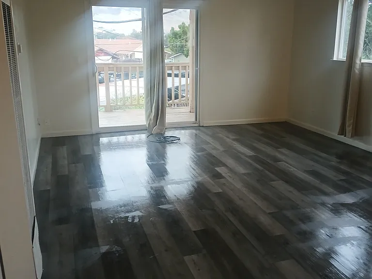 1556 Valle Vista Ave — Photo 4