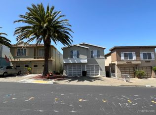 31 Oakridge Dr, Daly City, CA 94014