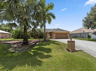 1950 SW Dorado Ln, Port Saint Lucie, FL 34953