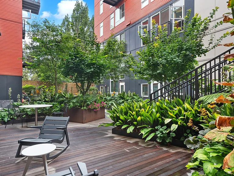 05_Wallingford_amenity_courtyard garden