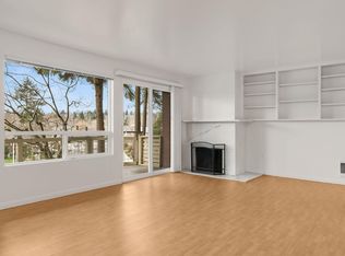 5048 44th Ave NE, Seattle, WA 98105