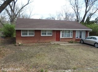 2034 College Heights Rd, Manhattan, KS 66502
