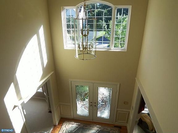 3rd image of 9 Clydesdale Ct