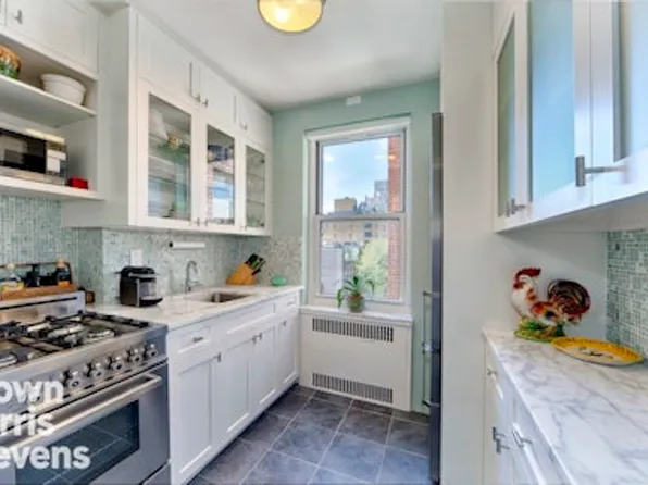 1150 Park Avenue 8B image 3 of 5
