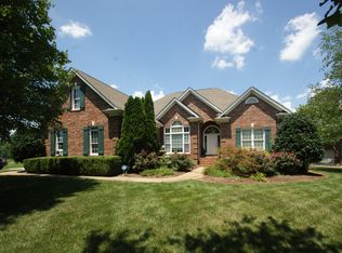 402 Park Ridge Cir, Greer, SC 29651