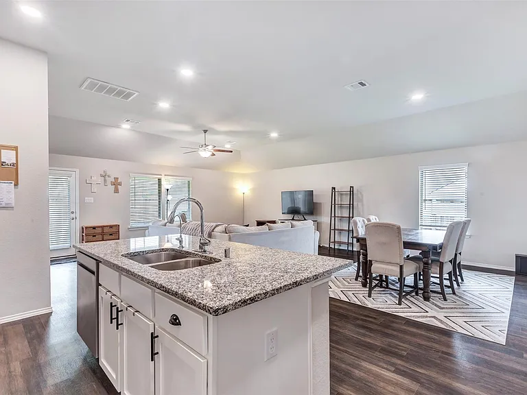 19242 Red Cascade Ct — Photo 9