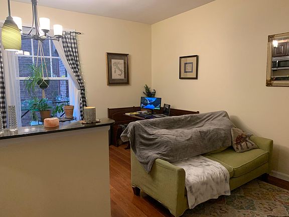 2nd image of 402 N Delaware St APT 208
