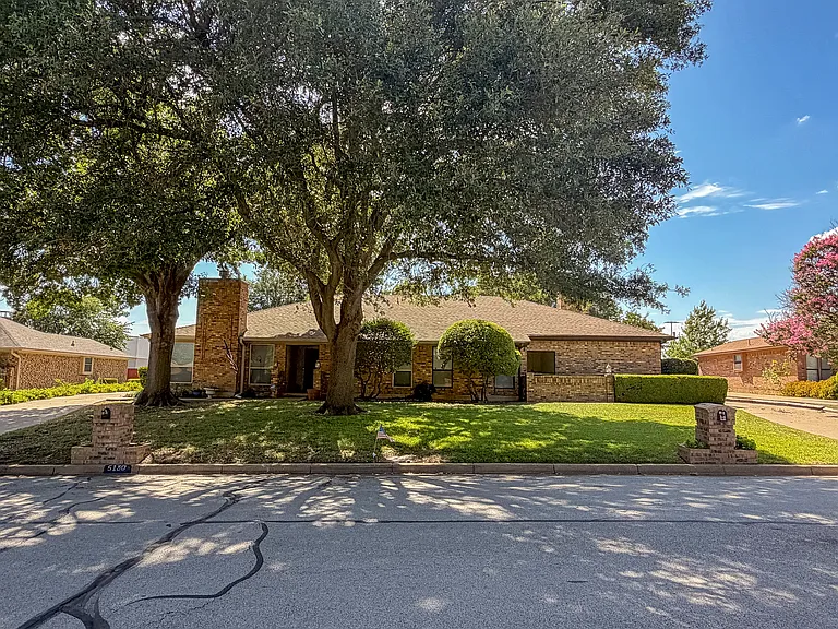 5128 Ledgestone Dr — Photo 20