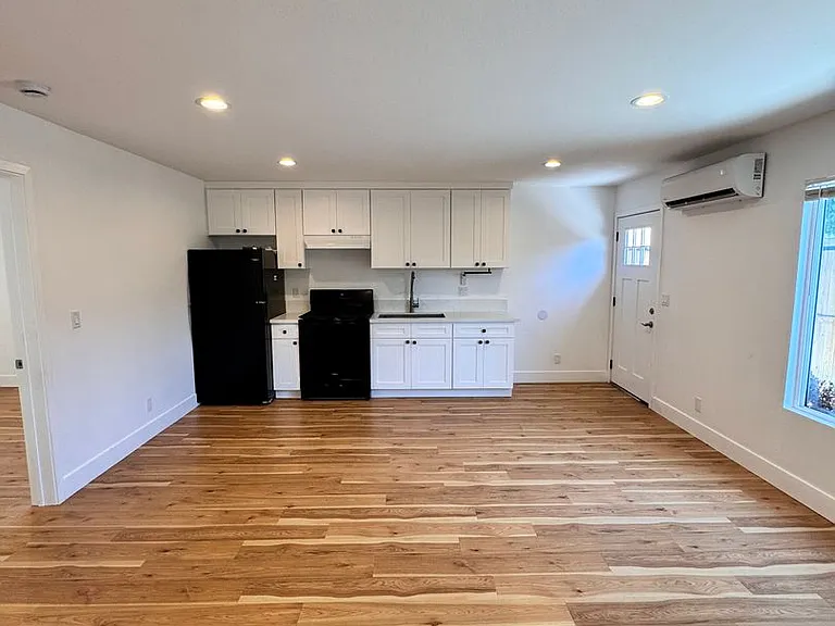 3951 Howard Ave — Photo 1