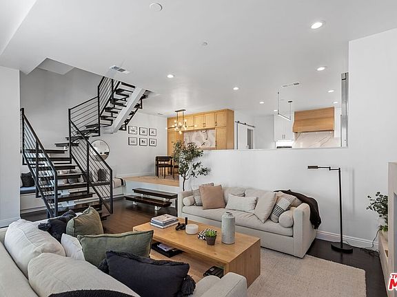 3rd image of 9838 Portola Dr