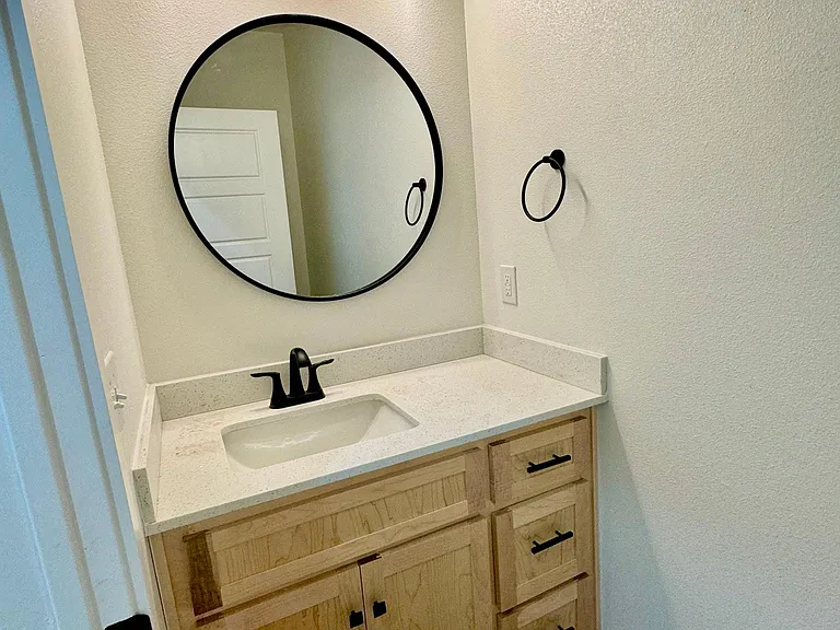 2279 W Wedington Dr — Photo 5