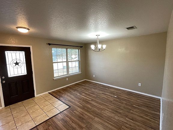 5th image of 157 Springtree Pkwy