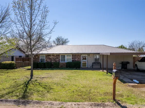 395 Wisteria St, Lone Grove, OK 73443
