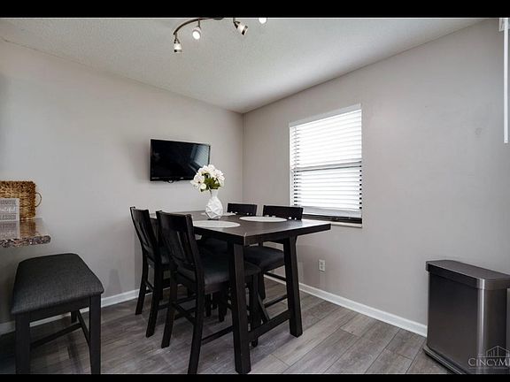 3rd image of 3163 Roesch Blvd APT 8