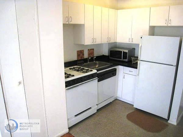2nd image of 235 W 22nd St APT 5G