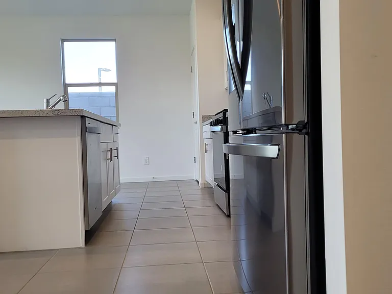15998 W Smoketree Dr — Photo 6