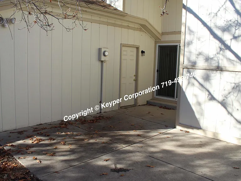 2760 Roundtop Dr — Photo 19