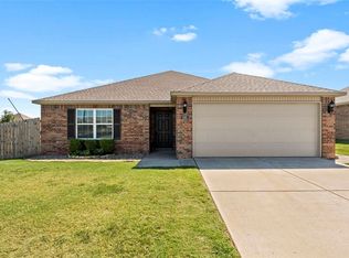 2301 Hickory Wood Ave, Lowell, AR 72745