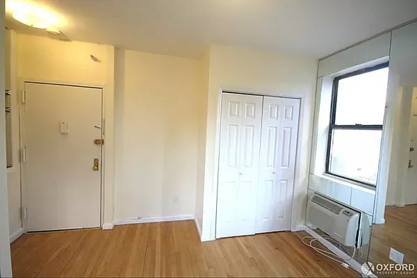 Rented by Oxford Property Group | media 9