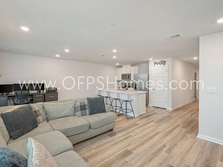 4623 Naval Ct — Photo 27