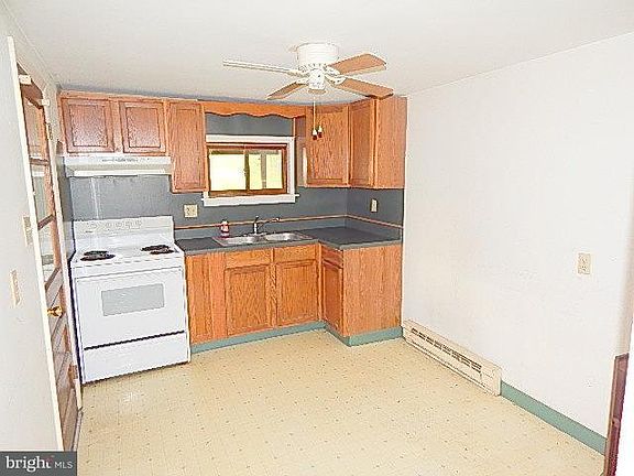 3rd image of 101 E Liberty St
