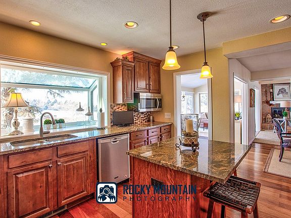 3rd image of 7812 Windwood Way