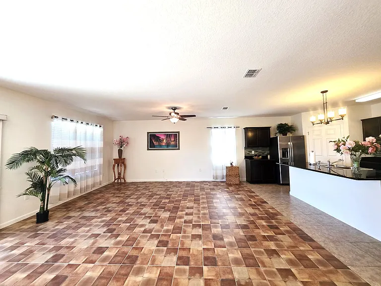 1440 Lexington Sq SW — Photo 15