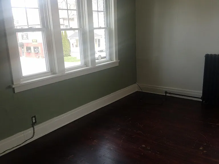 389 Abbott Rd #B — Photo 1