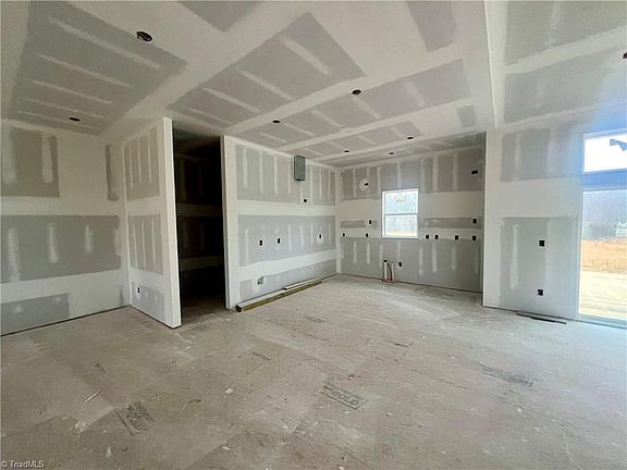 4th image of 8755 Snow Camp Rd