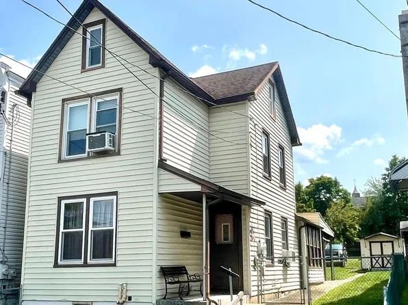 672 Spruce St, Pottstown, PA 19464