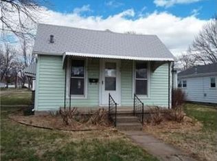 142 Walnut Ave, Osawatomie, KS 66064